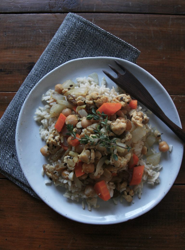 Moroccan Spiced Tempeh with Rice