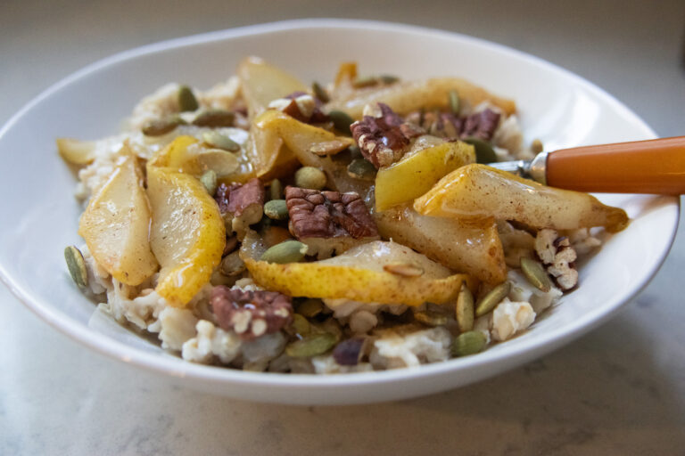 Oatmeal with Toasted Nuts & Roasted Spiced Pears
